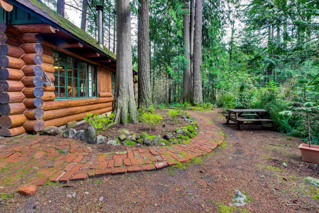Zoe'S Log Cabin Welches Exteriör bild