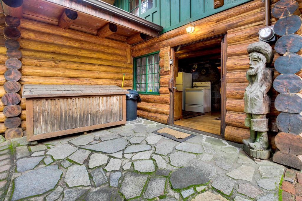 Zoe'S Log Cabin Welches Exteriör bild