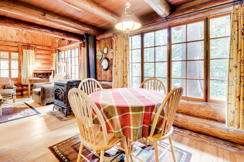 Zoe'S Log Cabin Welches Exteriör bild